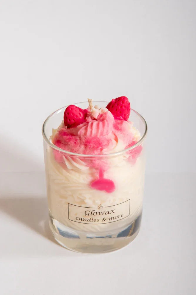 Strawberry Cake - Glowax