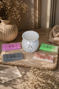 Glowax Wax Melt Set με αρωματιστή και 4 χειροποίητα wax melts Home Sweet Home, Toffee Caramel, Black Orchid και Velvet Peony από φυτικό κερί σόγιας